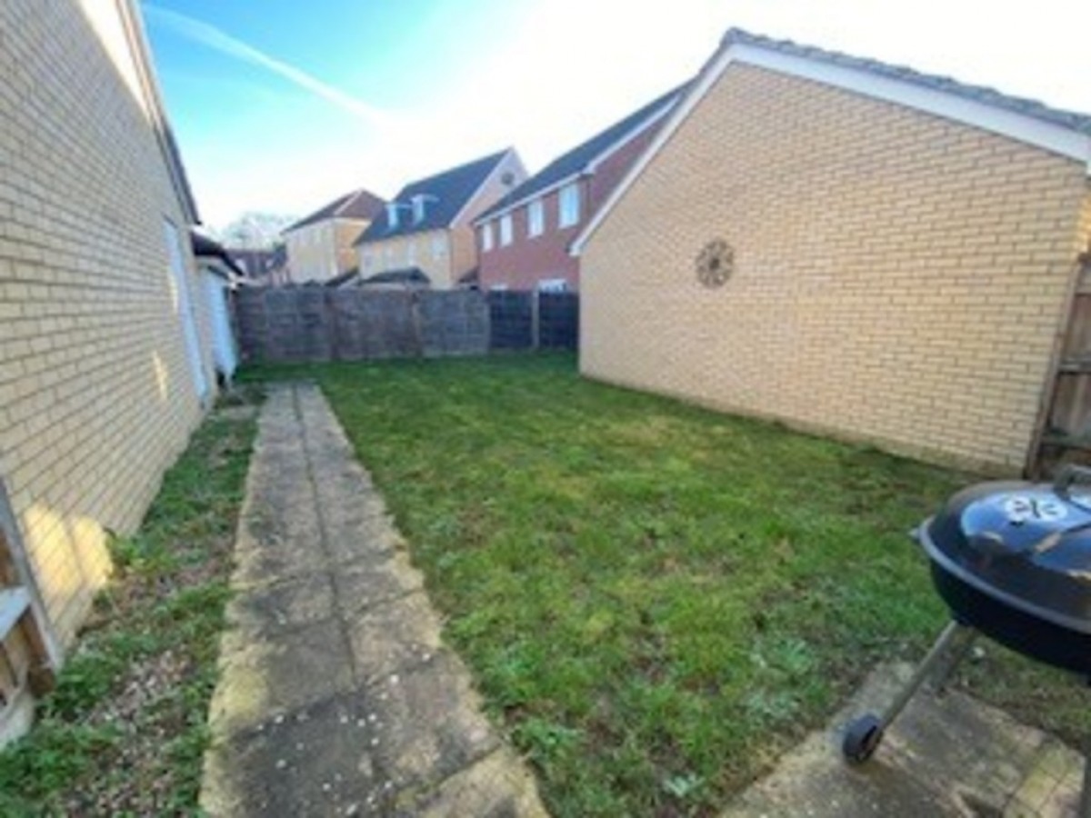 Bridge Farm Close , Mildenhall