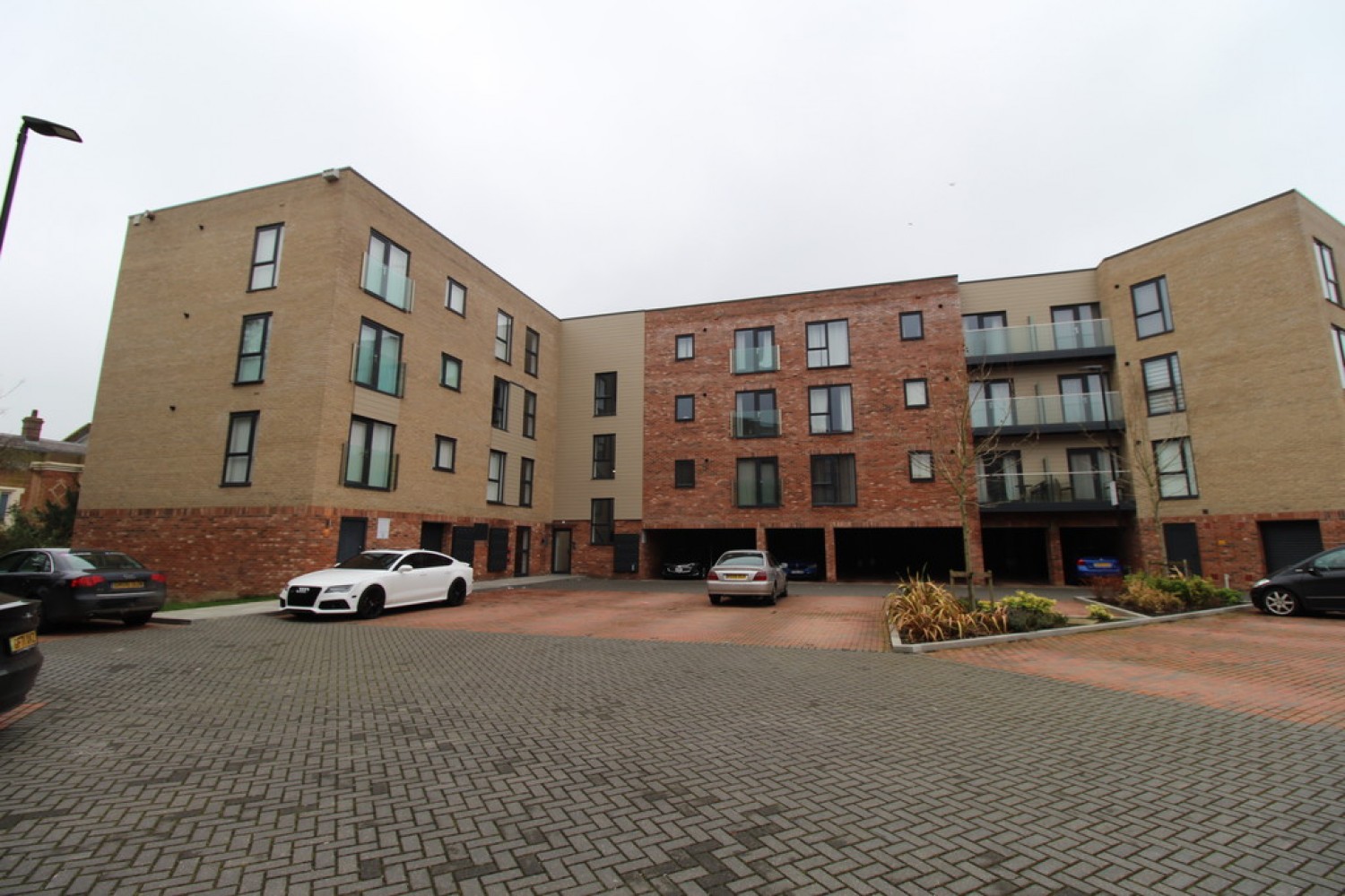 2 bedroom Flat for Letting Station Hill, Bury St Edmunds, Suffolk