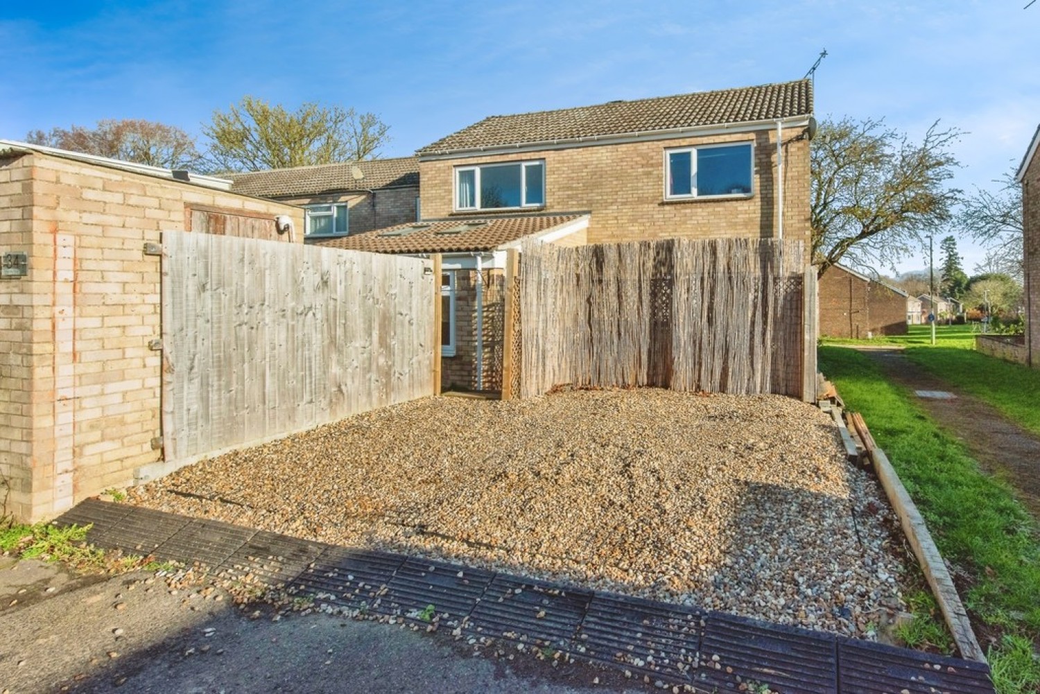 34 Caie Walk