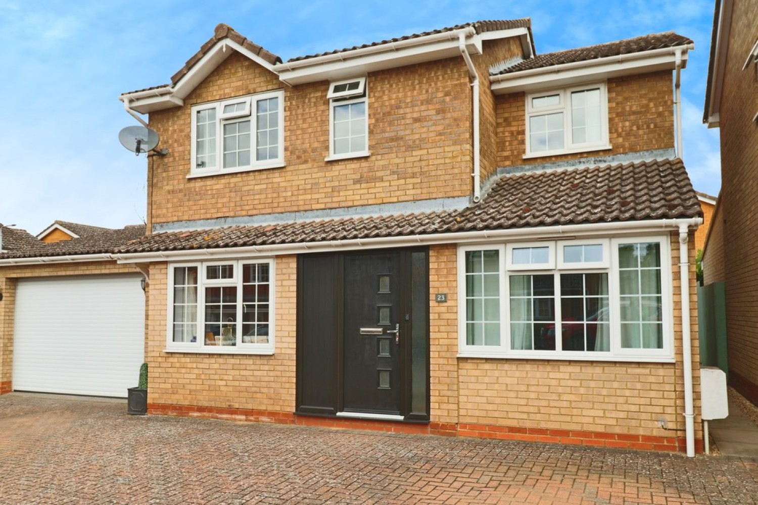 23 Thomas Close