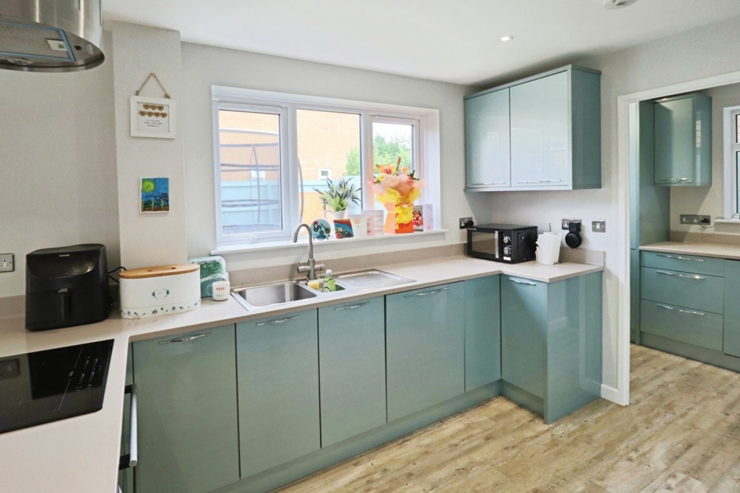 23 Thomas Close