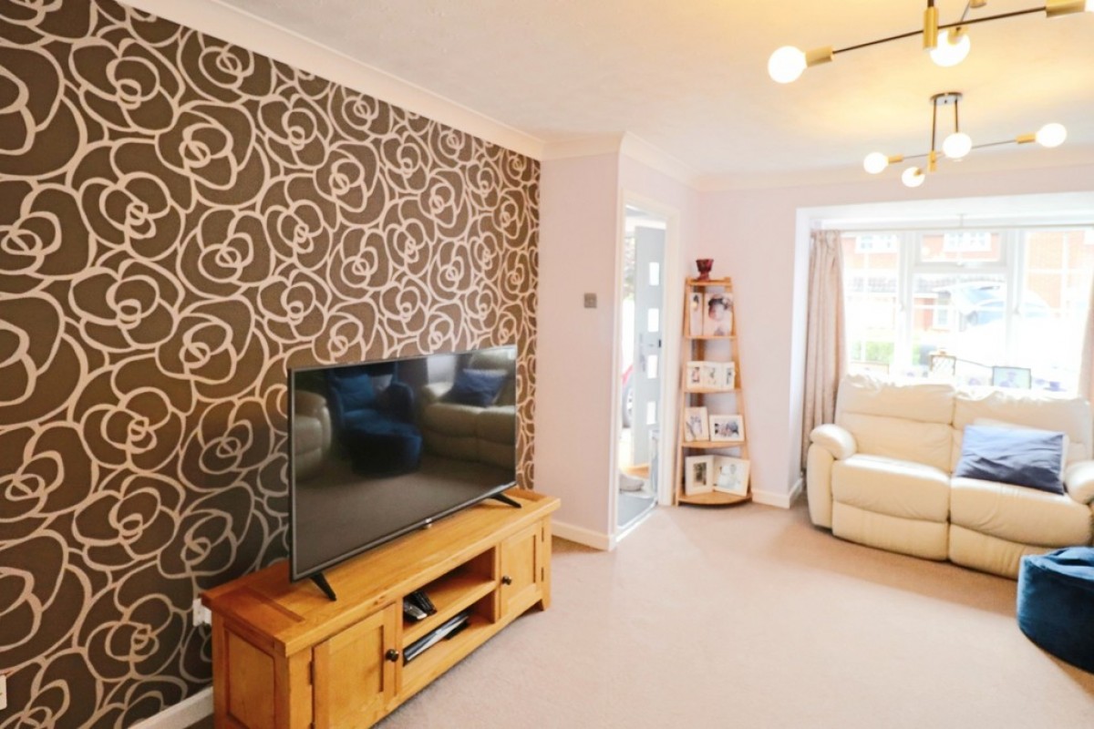 23 Thomas Close