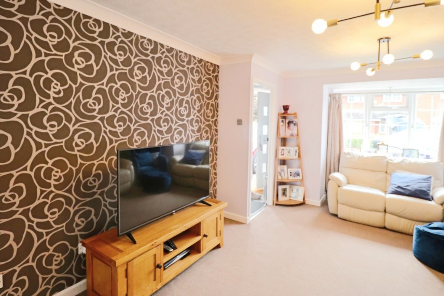 23 Thomas Close