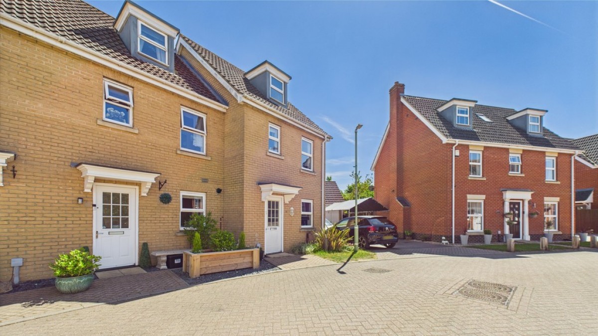 Frenesi Crescent, Bury St Edmunds