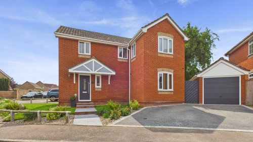 Lyminster Close