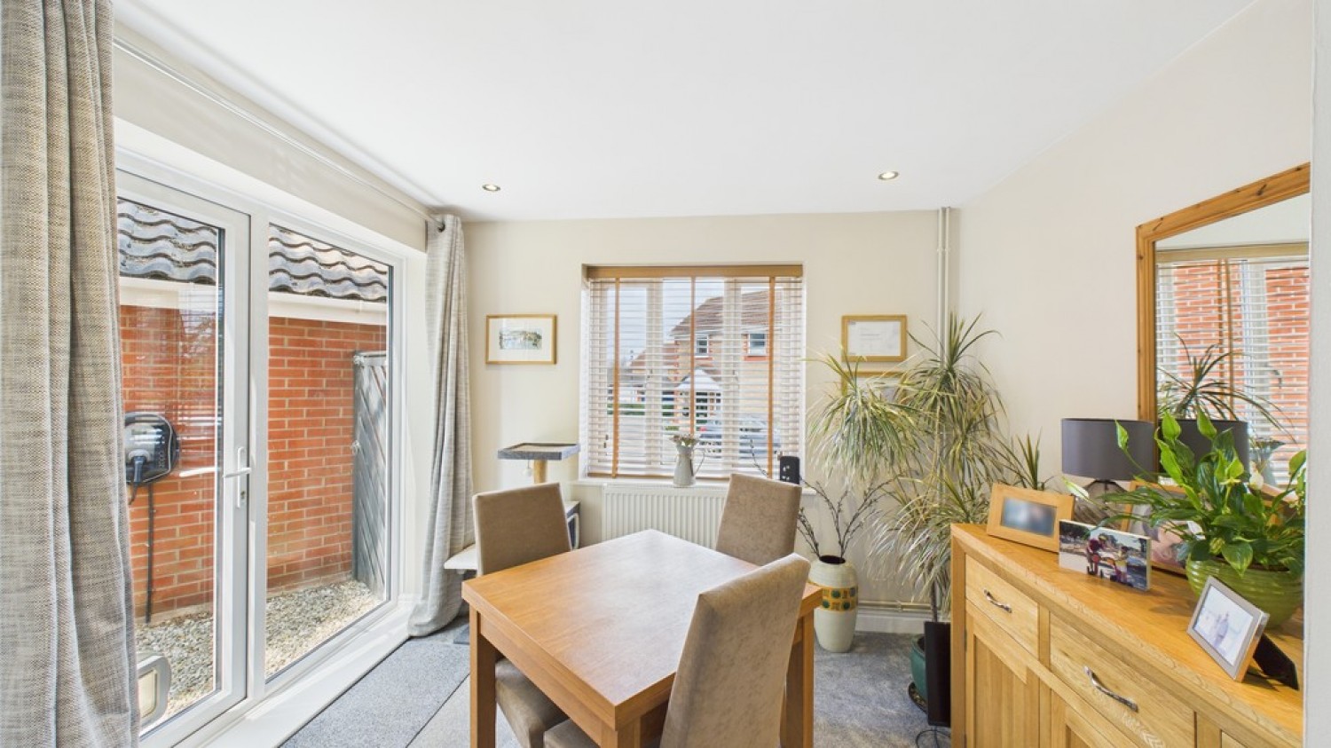 Lyminster Close