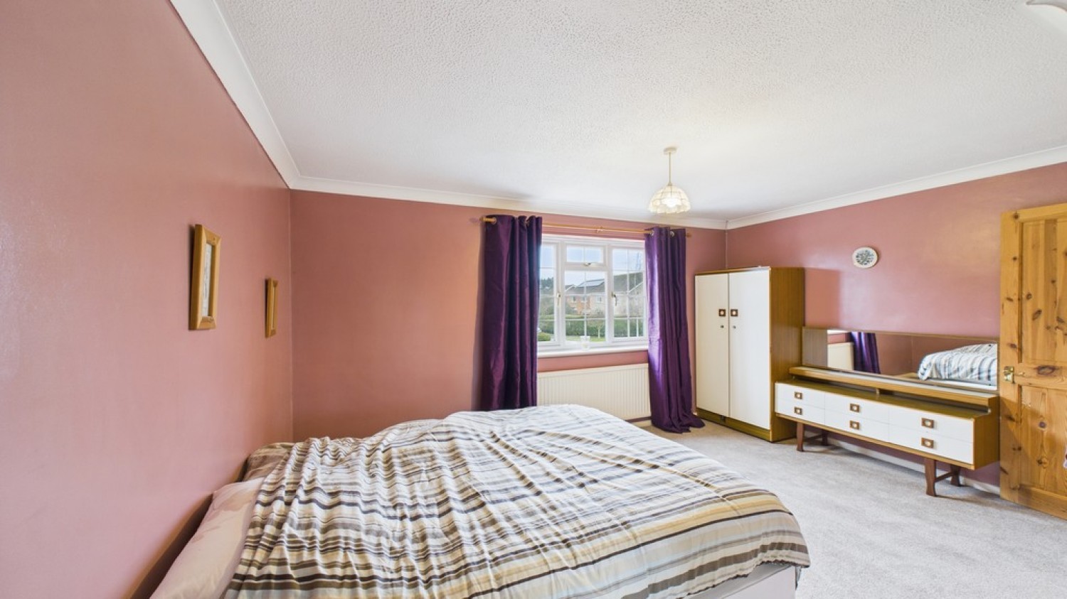 5 bedroom House in Briar Hill, Woolpit, Suffolk