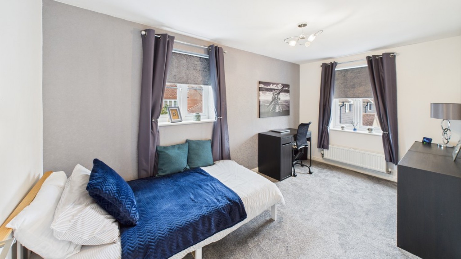 3 bedroom House for Sale Juniper Road, Bury St Edmunds, Suffolk