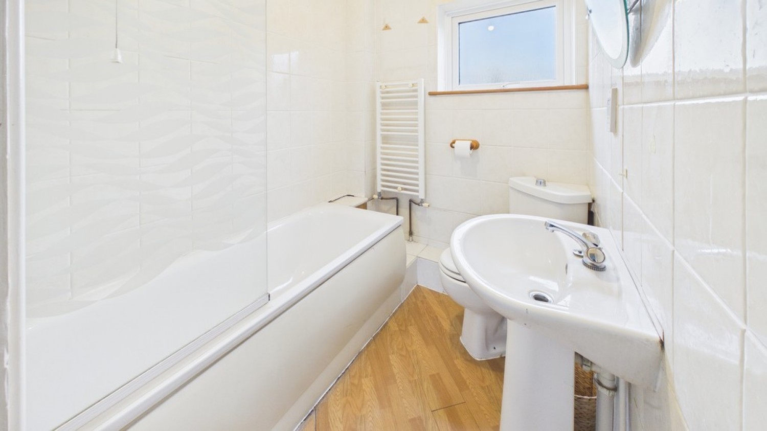 3 bedroom House for Sale Alicia Court, Bury St Edmunds, Suffolk