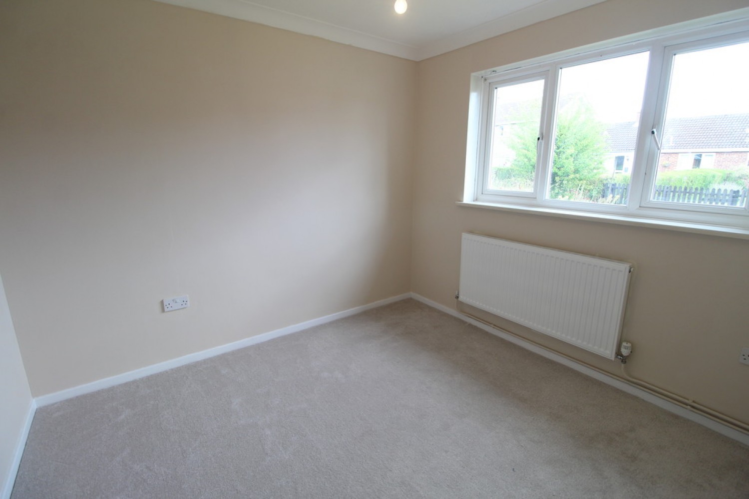 2 bedroom Bungalow for Sale Lawshall, Bury St Edmunds, Suffolk