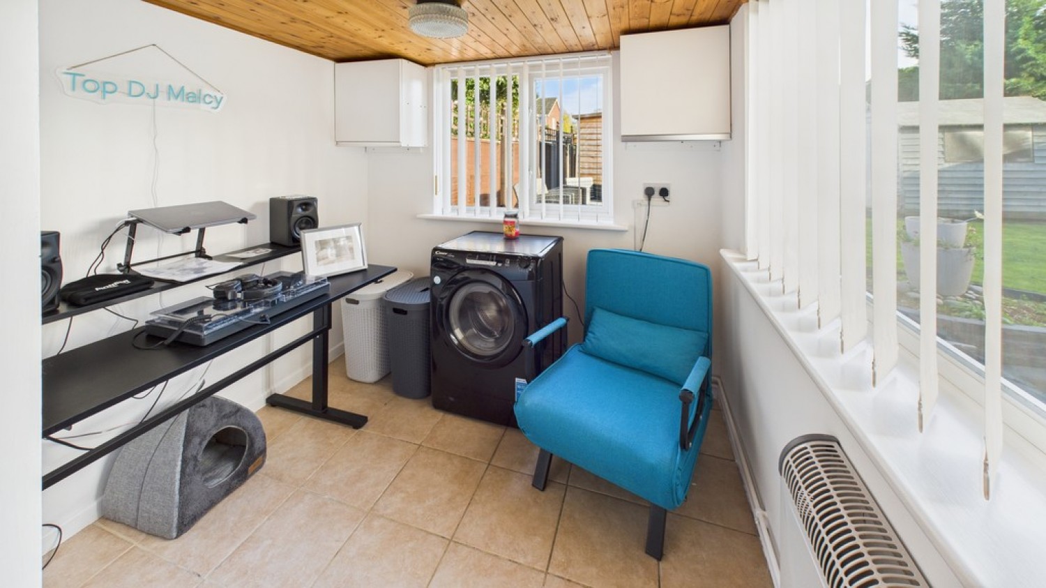 Bronyon Close, Bury St Edmunds