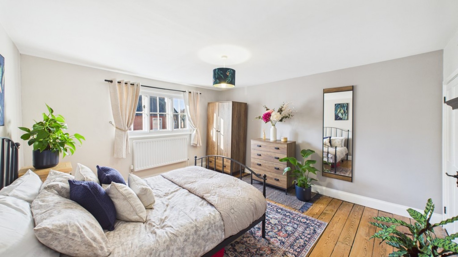 2 bedroom House in Southgate Street, Bury St Edmunds