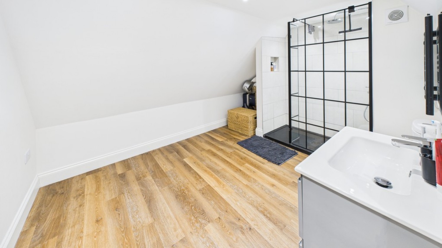 2 bedroom House in Southgate Street, Bury St Edmunds