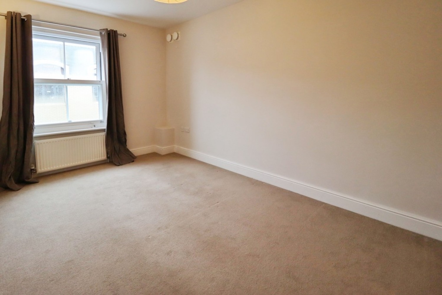 3 bedroom Flat in Kings Mews, Bury St Edmunds