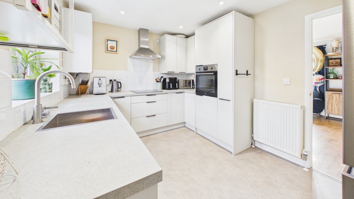 2 bedroom House for Sale Hailes Meadow, Haughley, Suffolk