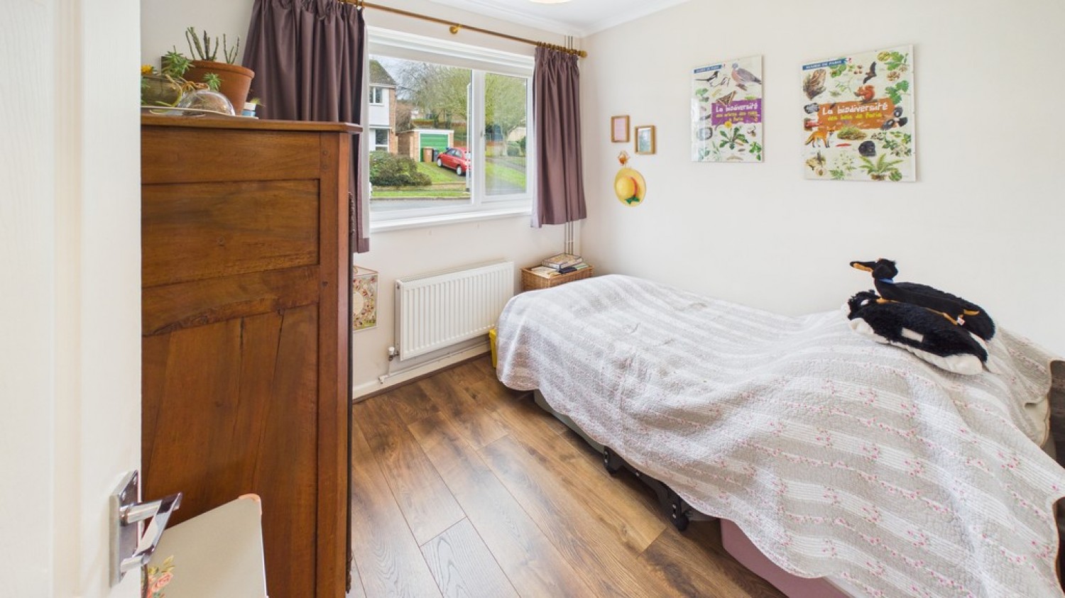 3 bedroom Bungalow in Maltward Avenue, Bury St Edmunds, Suffolk