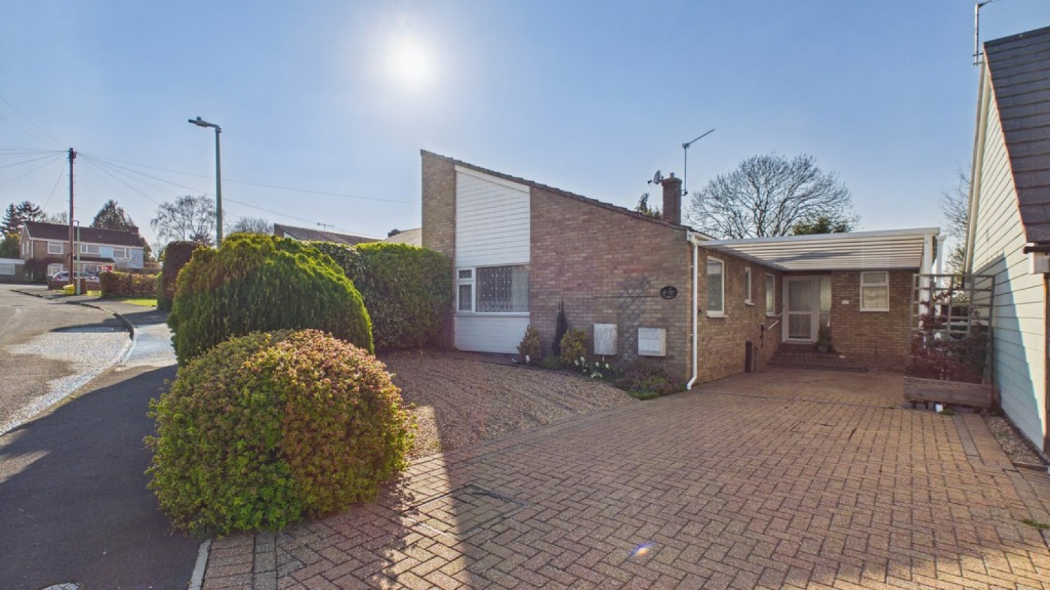 3 bedroom Bungalow for Sale Grosvenor Gardens, Bury St Edmunds, Suffolk