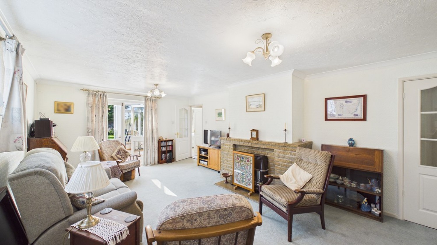 3 bedroom Bungalow for Sale Grosvenor Gardens, Bury St Edmunds, Suffolk