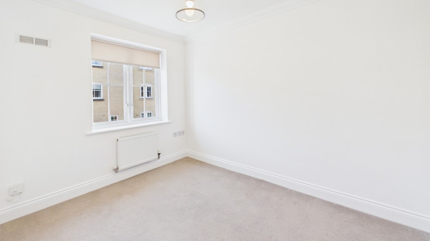 2 bedroom House for Letting East Close, Bury St Edmunds