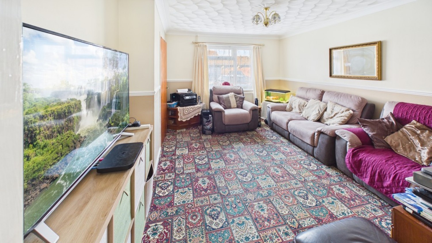 4 bedroom House for Sale Honeysuckle Way, Bury St Edmunds, Suffolk