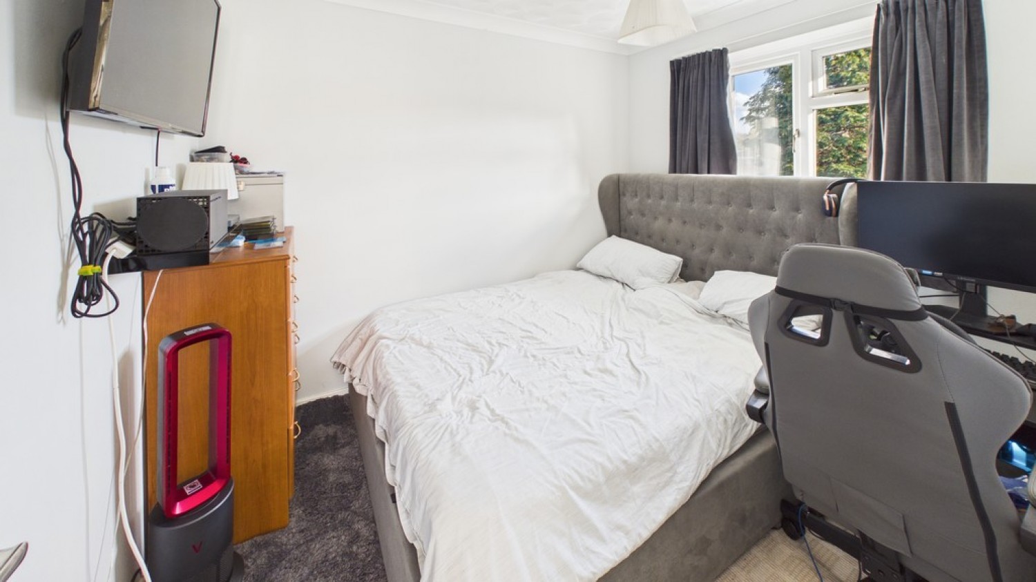 4 bedroom House for Sale Honeysuckle Way, Bury St Edmunds, Suffolk