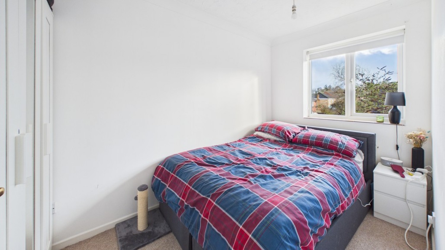 2 bedroom House for Sale Honeysuckle Way, Bury St Edmunds, Suffolk