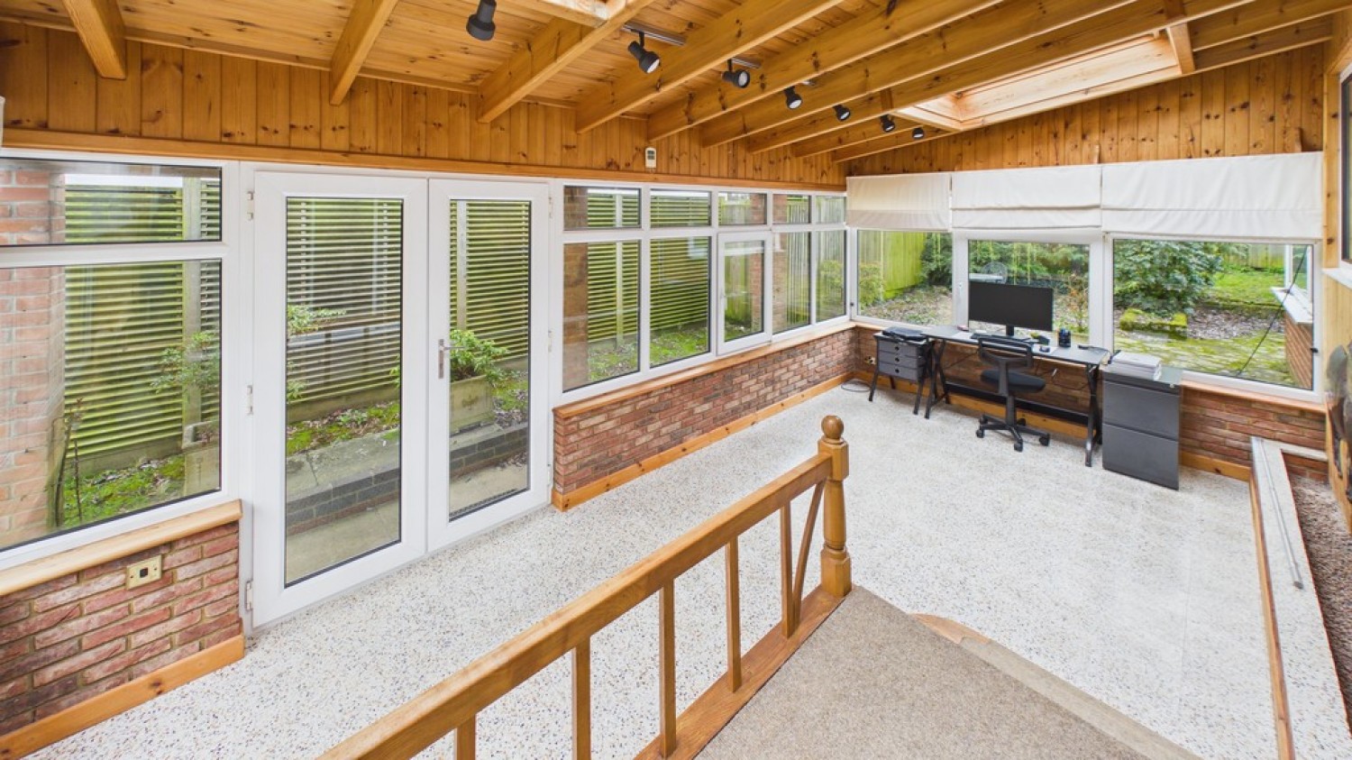 2 bedroom Bungalow for Sale Kings Road, Bury St Edmunds, Suffolk