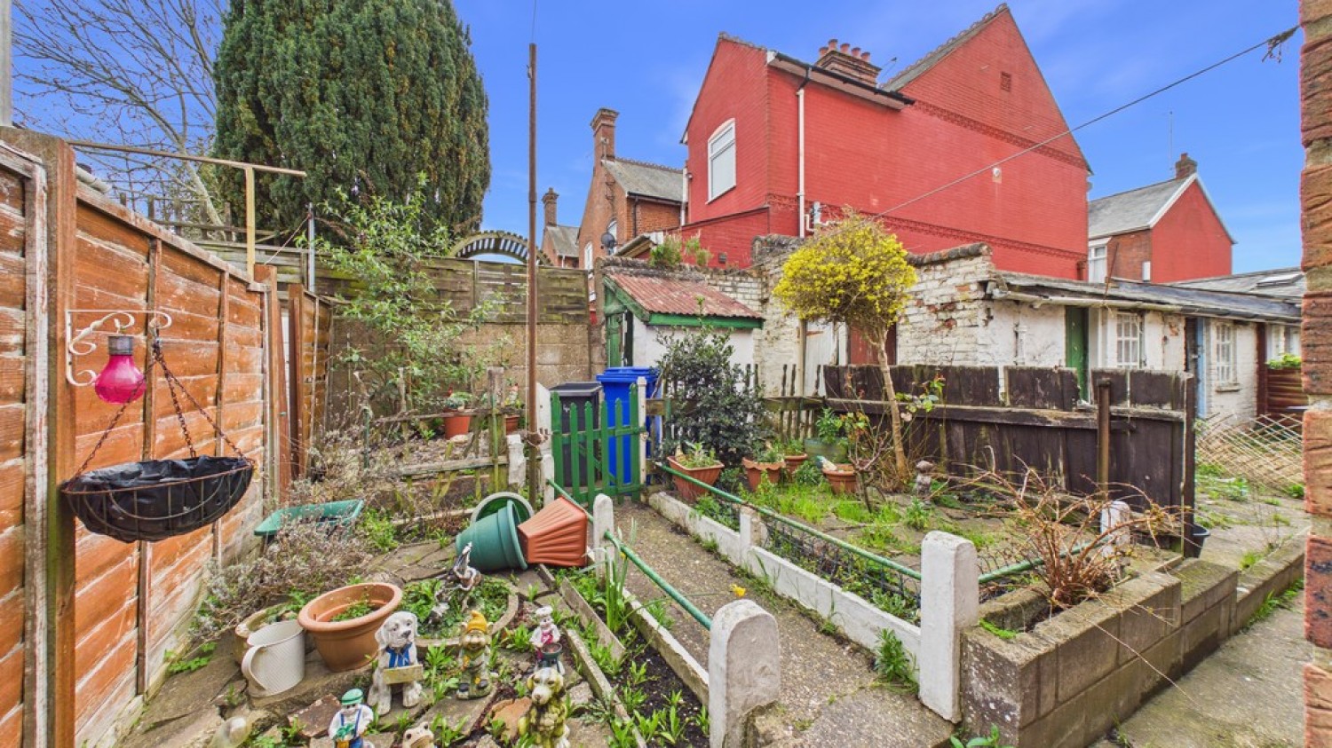 2 bedroom House for Sale Kings Road, Bury St Edmunds, Suffolk