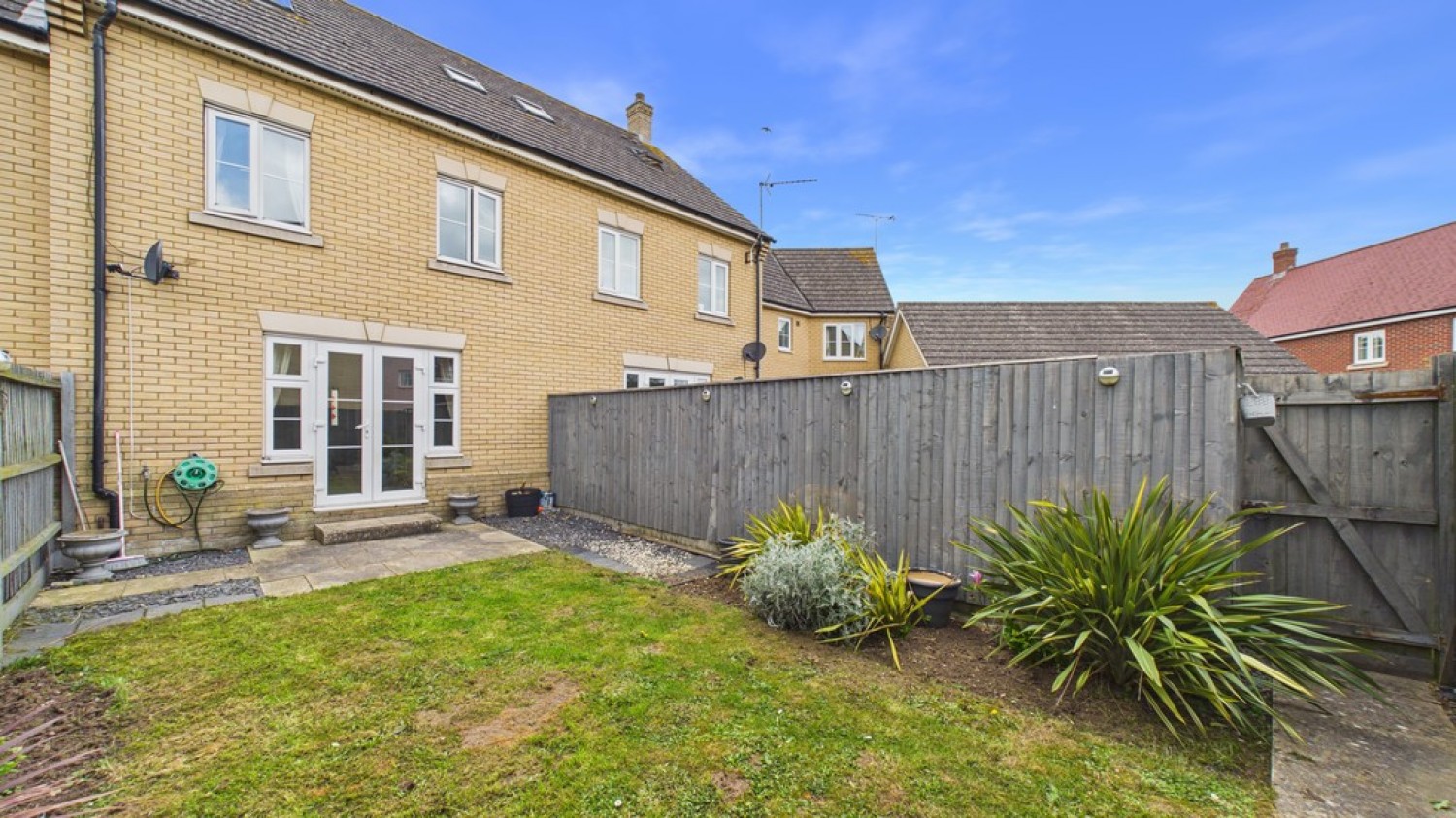 3 bedroom House for Sale Mead Road, Bury St Edmunds, Suffolk