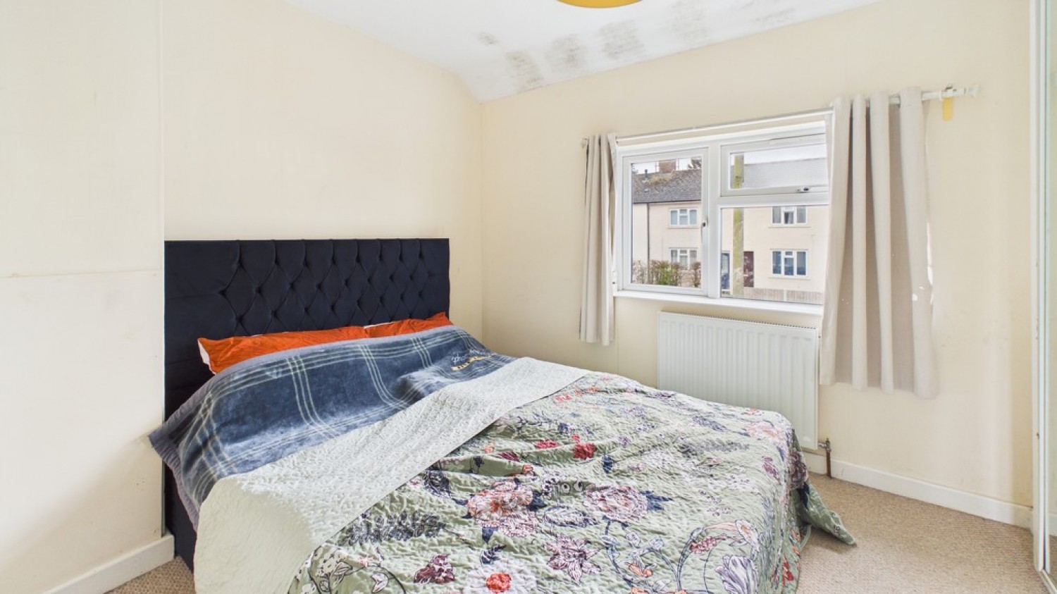 2 bedroom House for Sale New Cheveley Road, Newmarket, Suffolk