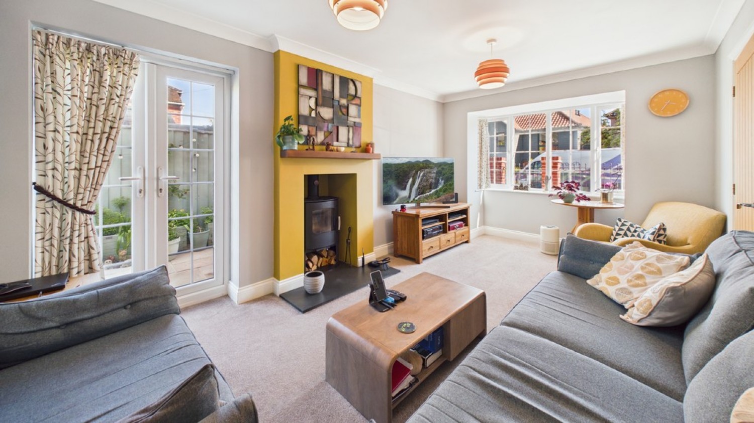 2 bedroom House for Sale Avenue Approach, Bury St Edmunds, Suffolk