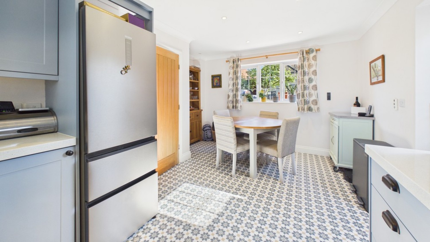 2 bedroom House for Sale Avenue Approach, Bury St Edmunds, Suffolk