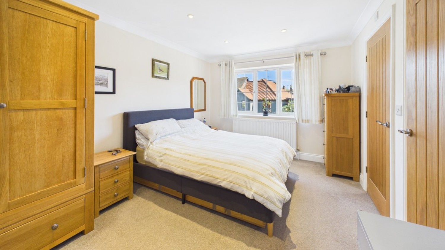 2 bedroom House for Sale Avenue Approach, Bury St Edmunds, Suffolk