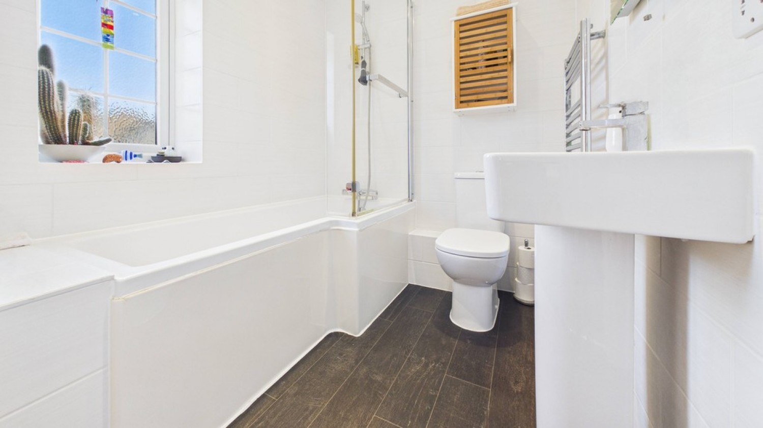 2 bedroom House for Sale Avenue Approach, Bury St Edmunds, Suffolk