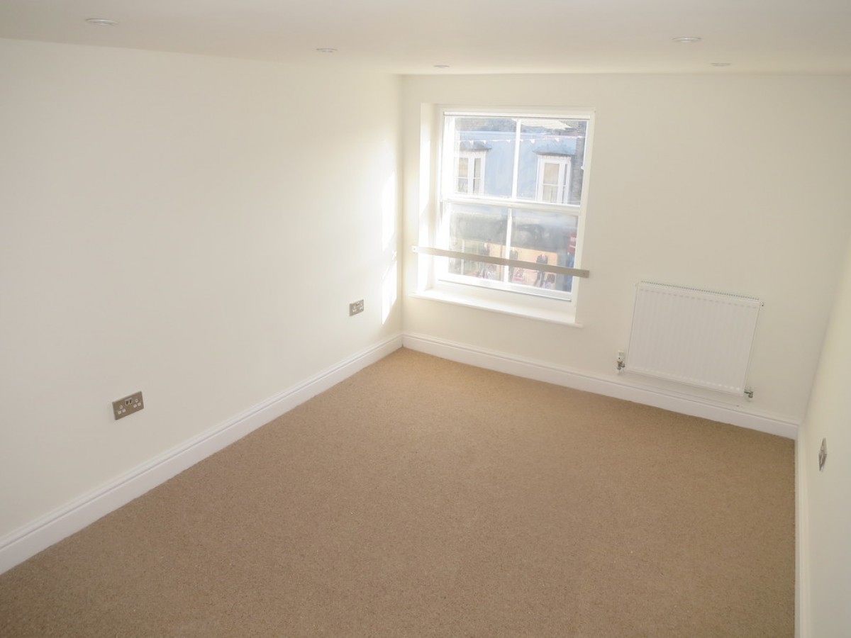 Flat 1, 88 High Street, Newmarket, CB8 8JX