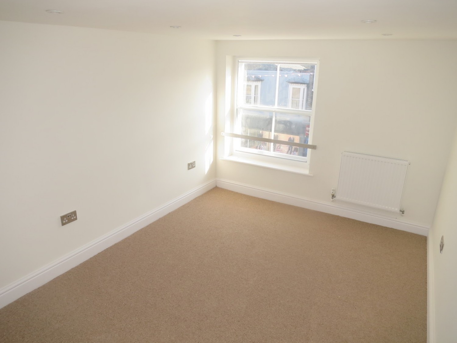 3 bedroom Flat for Letting Flat 1, 88 High Street, Newmarket, CB8 8JX