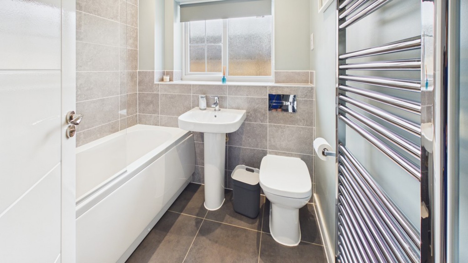 3 bedroom House for Sale Osbourne Way, BURY ST. EDMUNDS, Suffolk