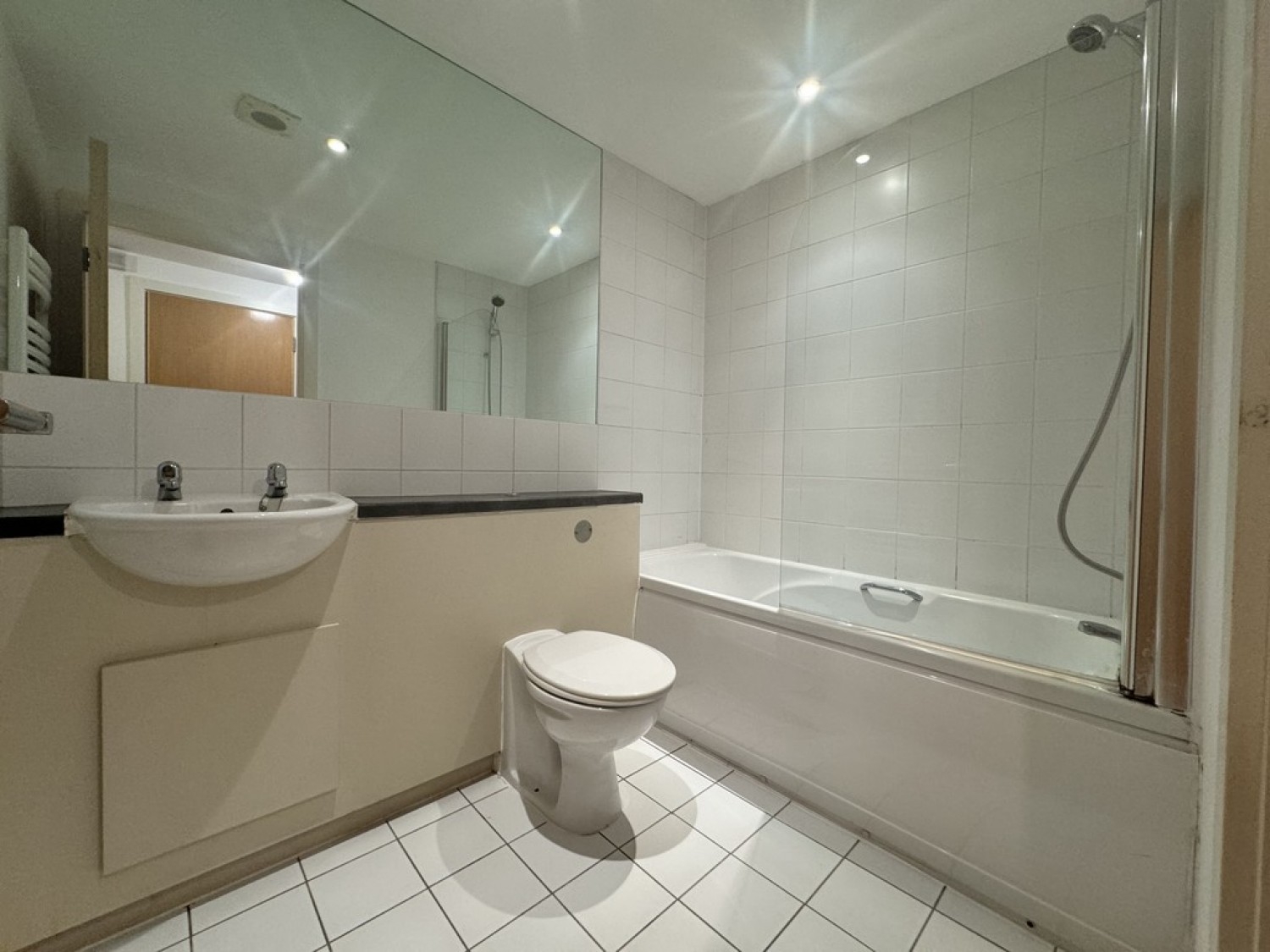 2 bedroom Flat for Letting Lovell House, Leeds City Centre
