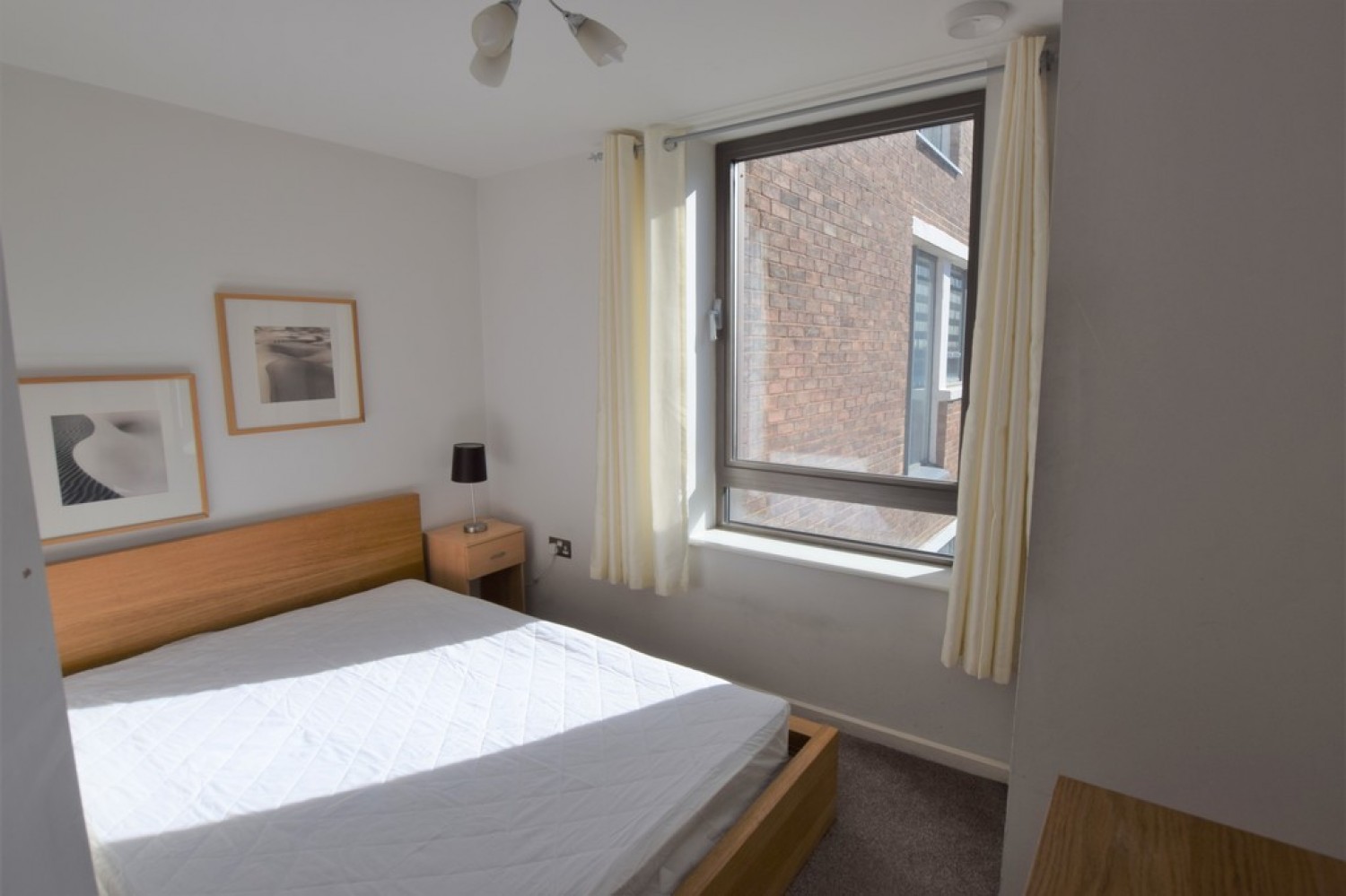 1 bedroom Flat for Letting The Basilica, Leeds City Centre