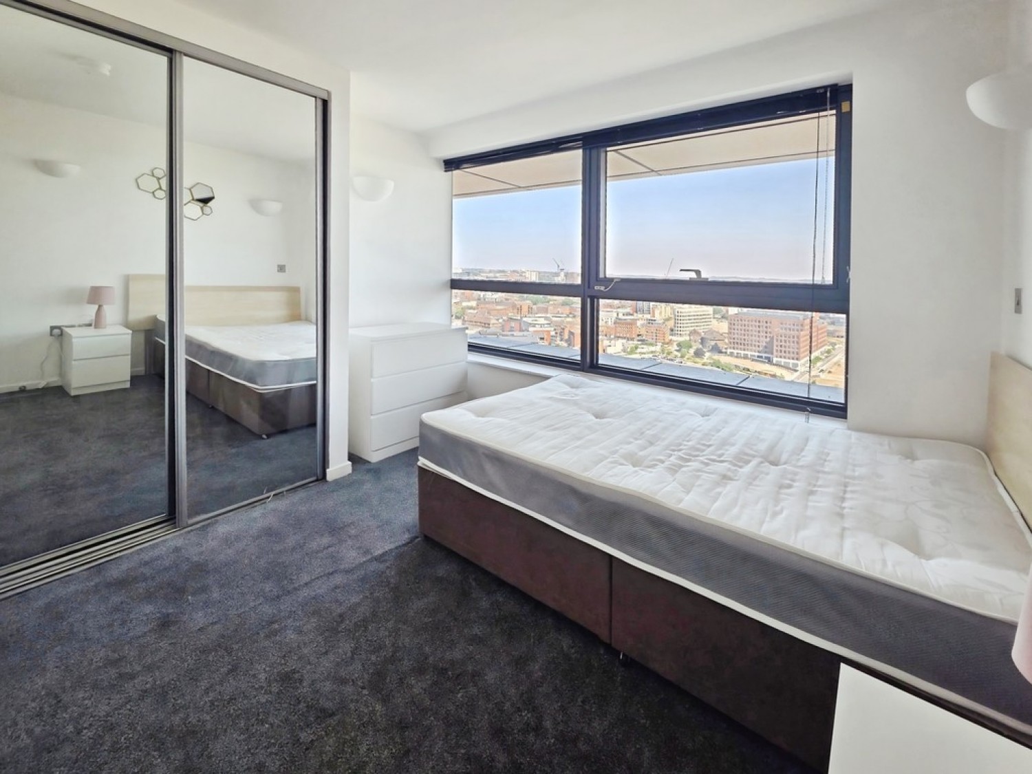 2 bedroom Flat for Letting Bridgewater Place, Water Lane