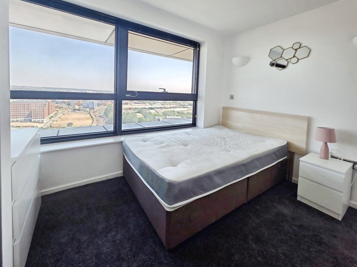 2 bedroom Flat for Letting Bridgewater Place, Water Lane