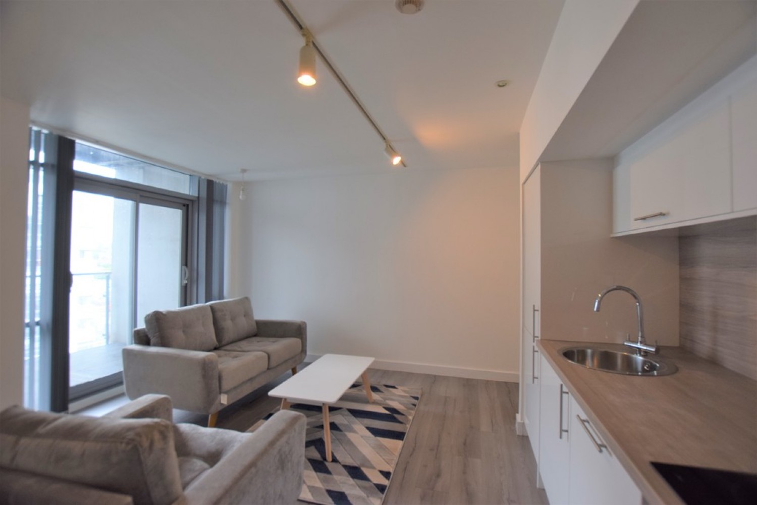 2 bedroom Flat for Letting Manor Mills, Ingram Street