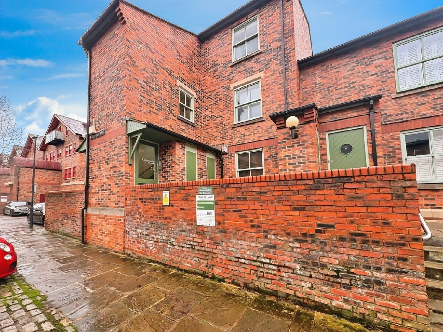 Chippendale House, Navigation Walk