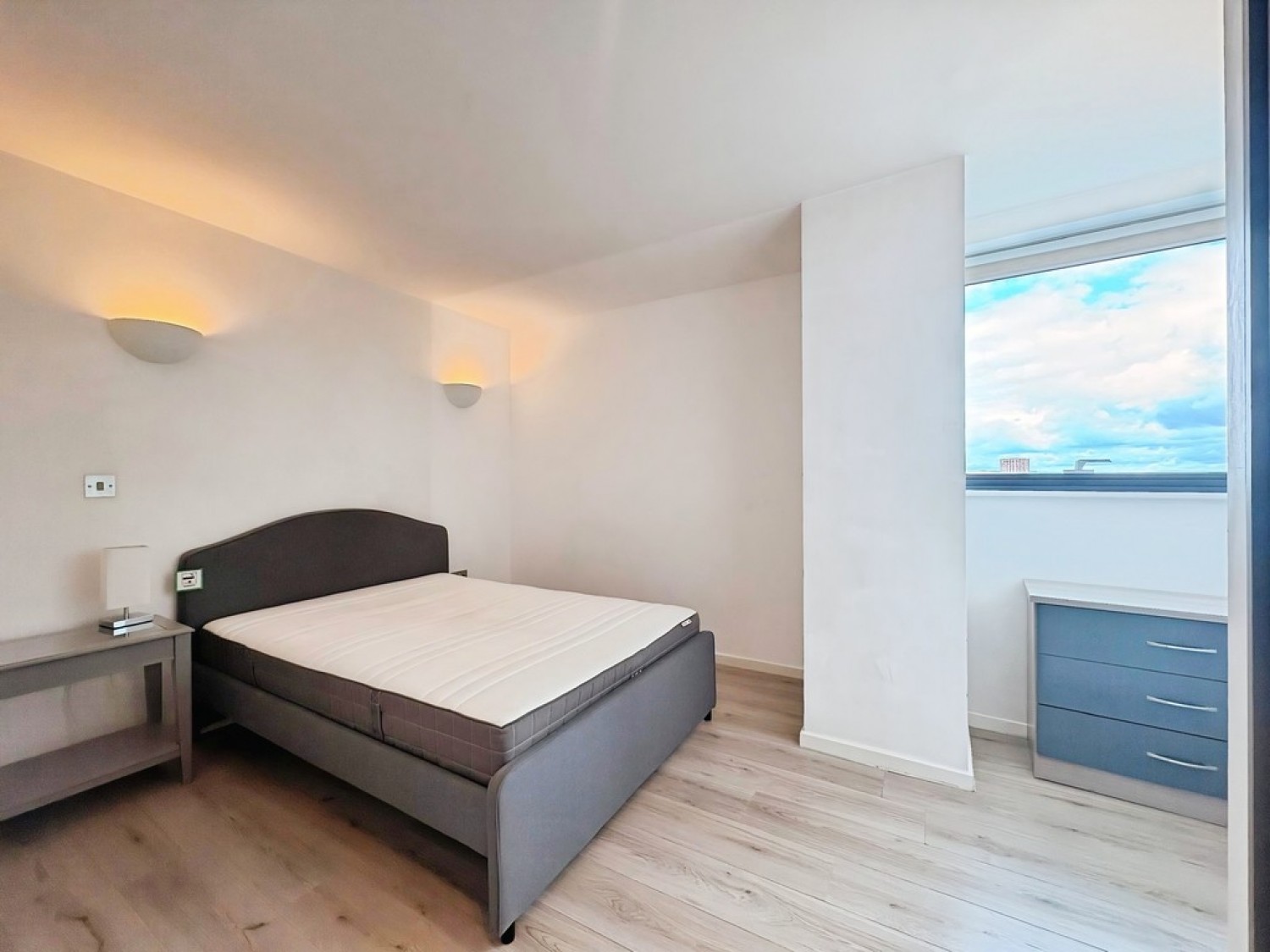 2 bedroom Flat for Letting Bridgewater Place
