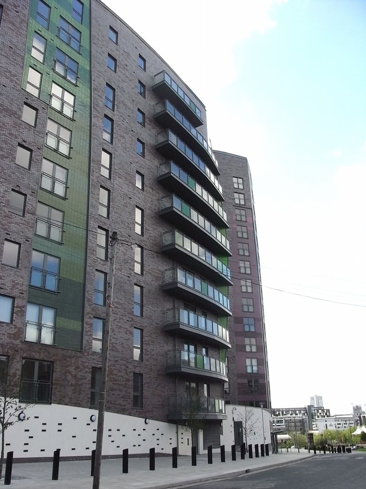 2 bedroom Flat for Letting Echo Central Two, Cross Green Lane
