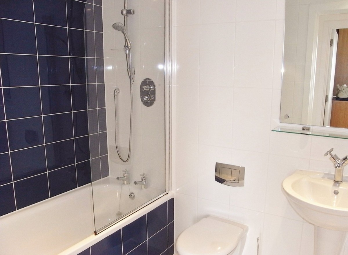 Echo Central Two, Cross Green Lane