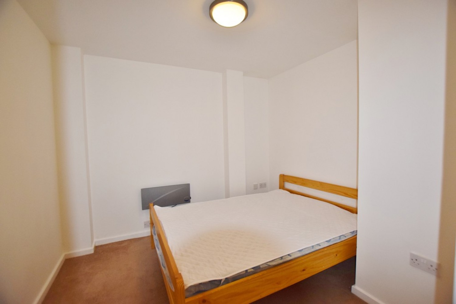 1 bedroom Flat for Letting Ahlux House, Millwright Street
