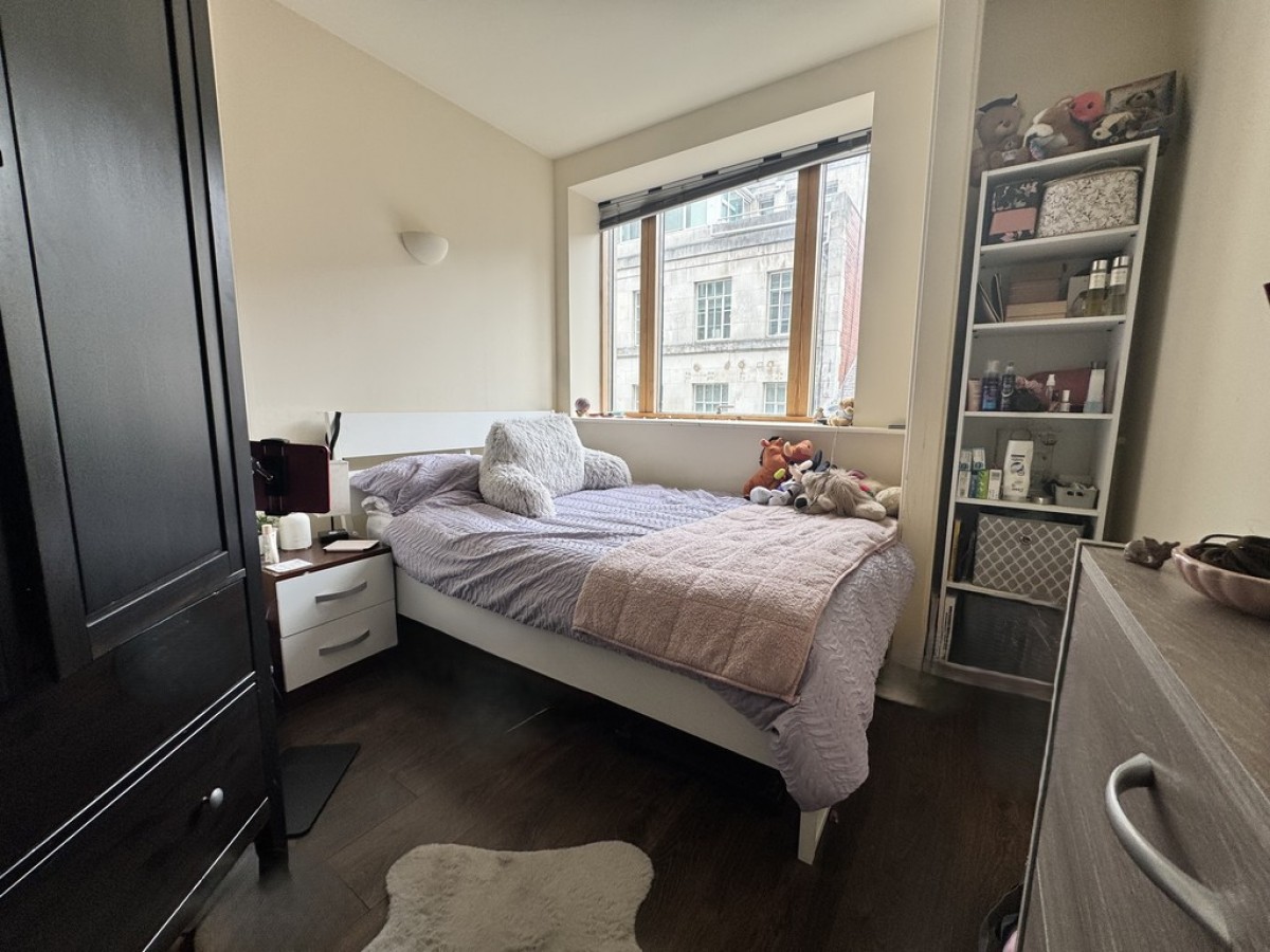 15 South Parade