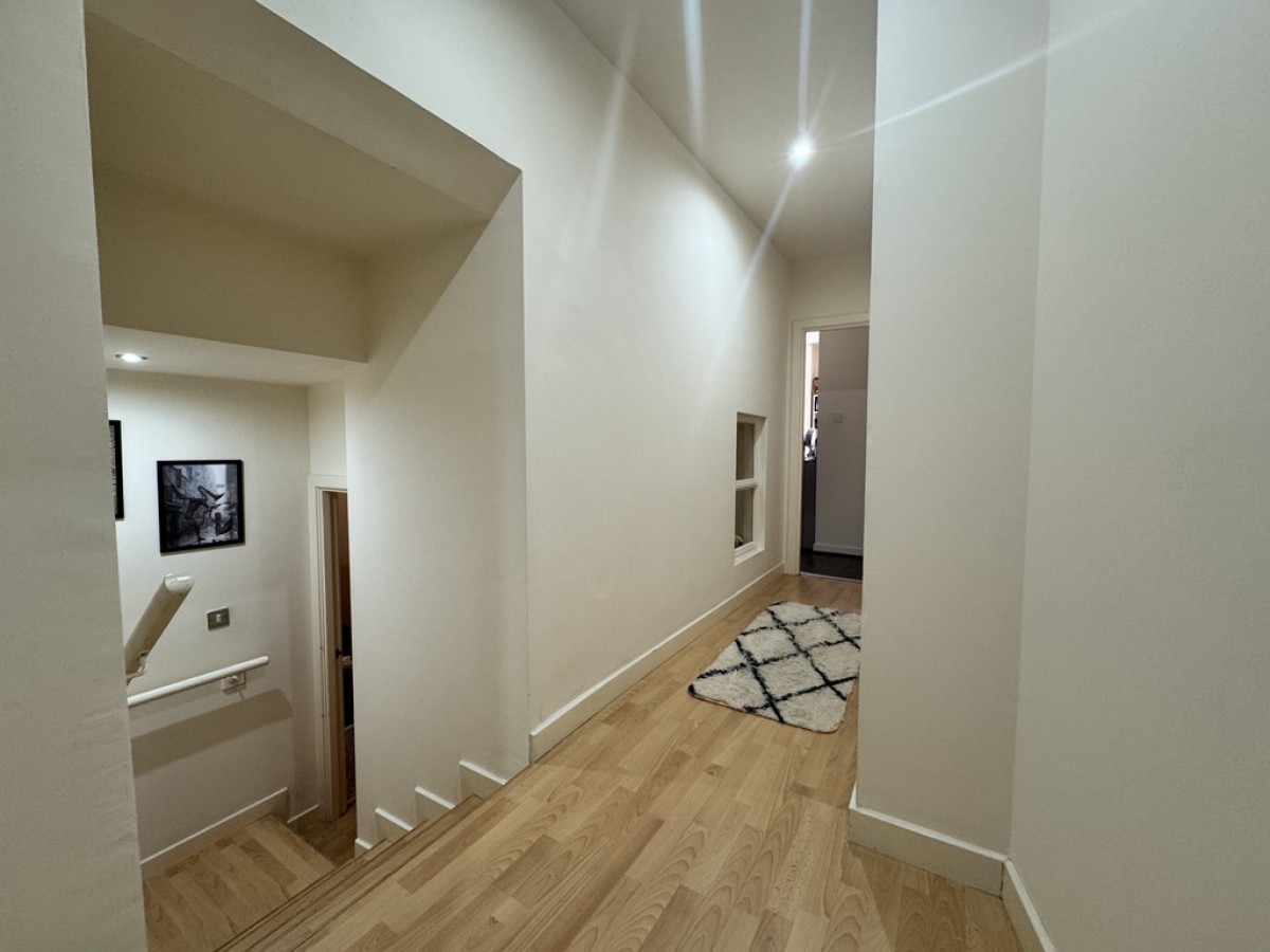 15 South Parade