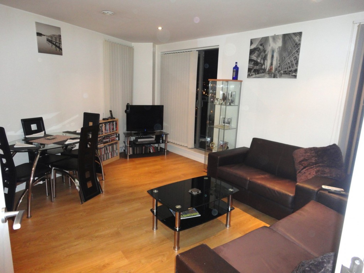 2 bedroom Flat for Letting Echo Central Two, Cross Green Lane